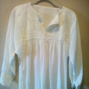 Vintage White Cotton Mexican Embroidered Blouse